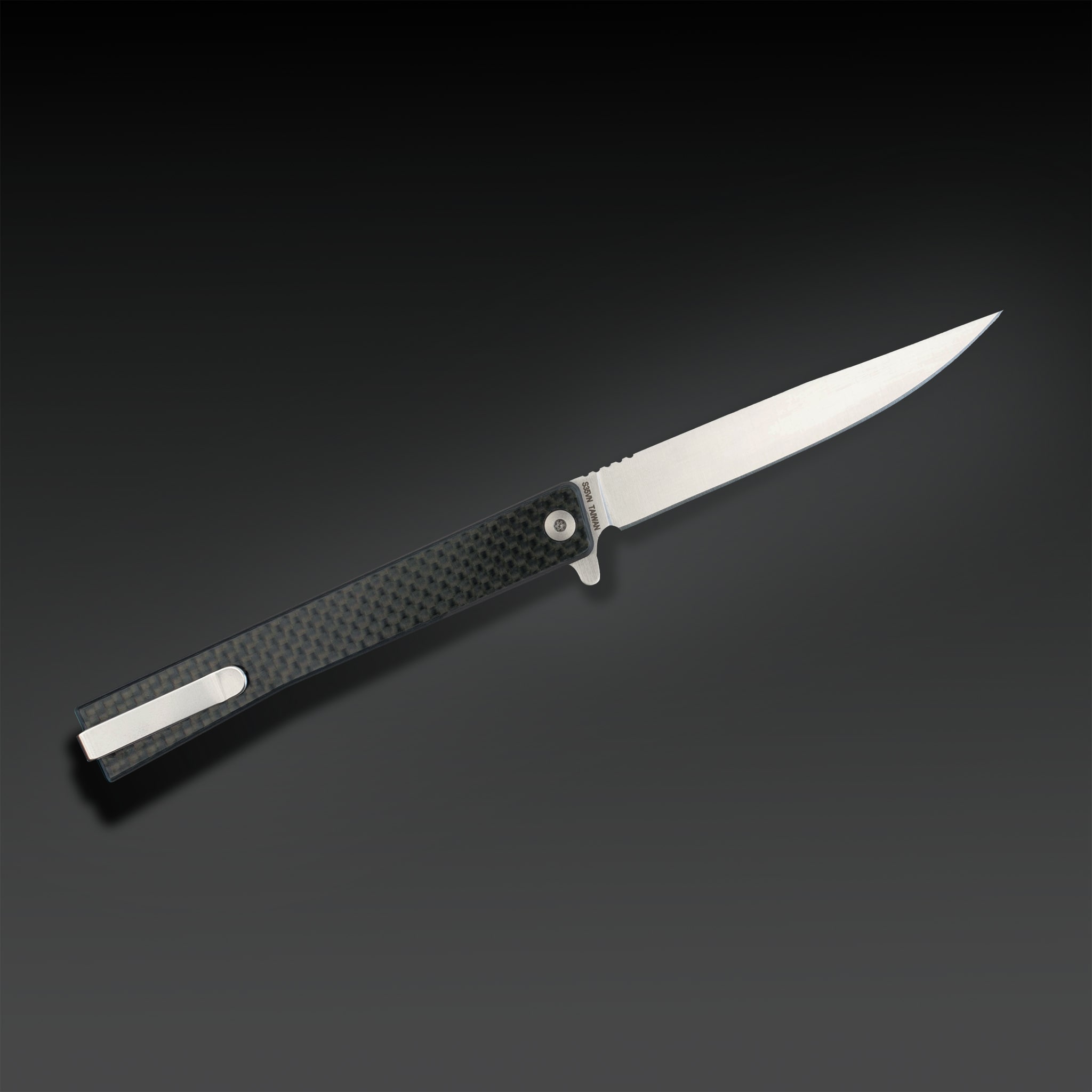 Solstice Straight Satin Carbon