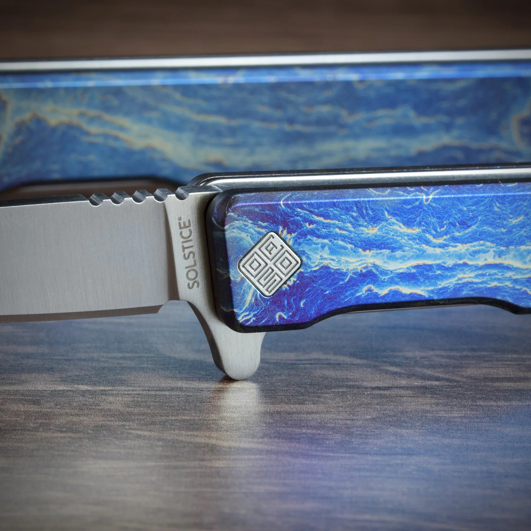 OCASO Solstice Straight Satin Titan Elox.