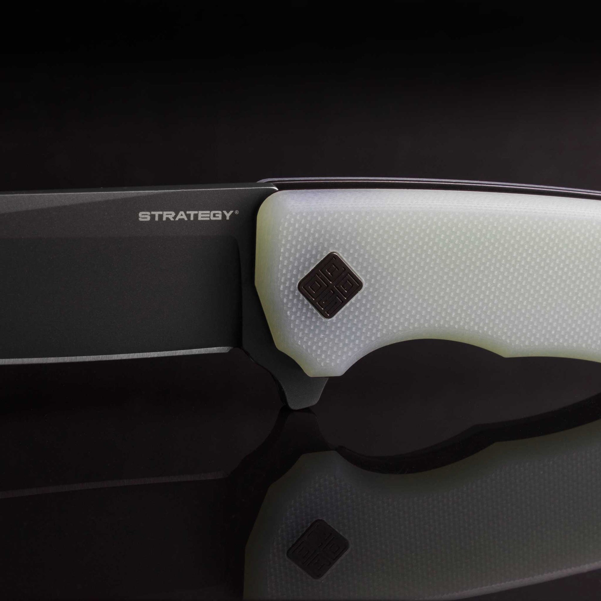 OCASO Strategy Jade G-10 & Black PVD