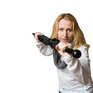 Sicherheitsschirm_frau_abwehrhaltung1.jpg
